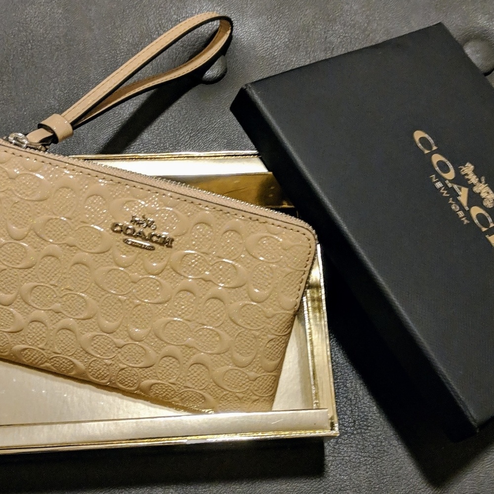 Coach Wristlet (never used)